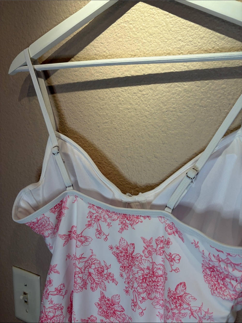 New No Boundaries Women’s Pink Toile Floral One Piece Swimsuit Large 12-14 NWOT - Picture 8 of 11